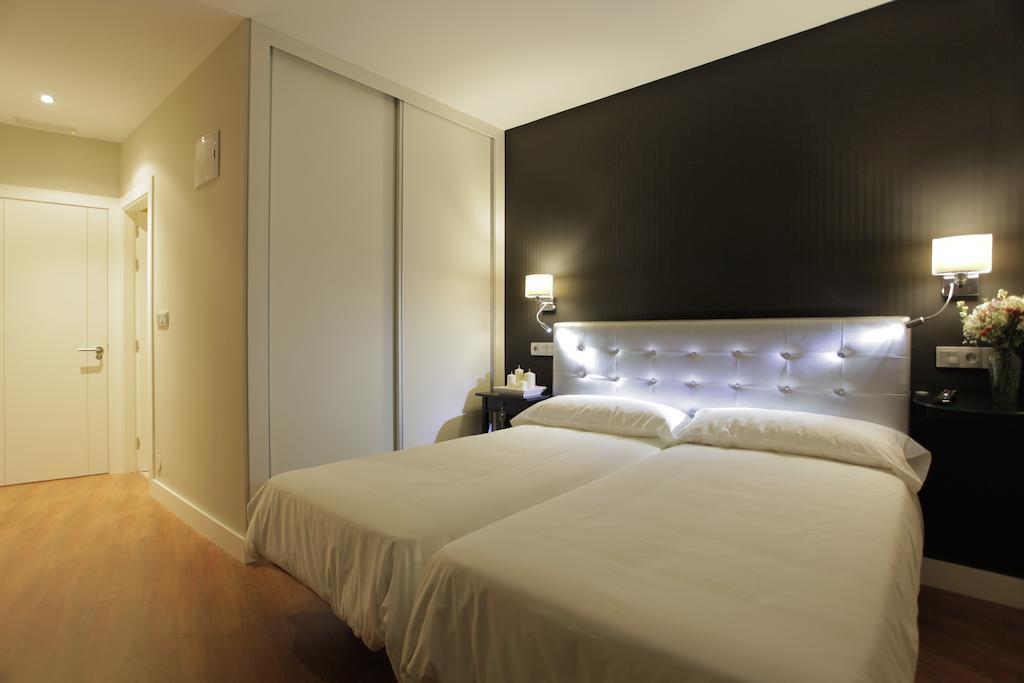 אוביידו Hotel Rosal מראה חיצוני תמונה